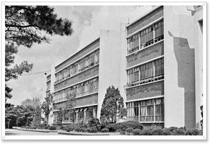 1974년 학교건물사진